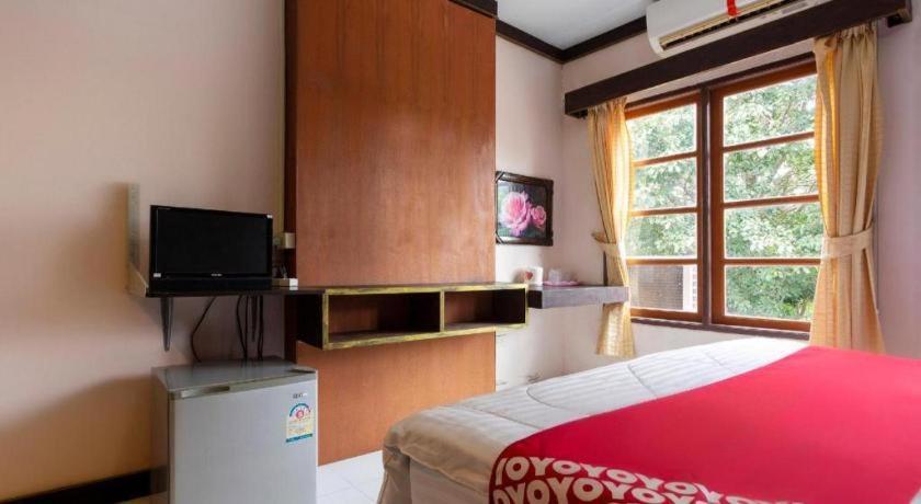 Oyo 75356 Thipsiri Lodge Chiang Mai Dış mekan fotoğraf